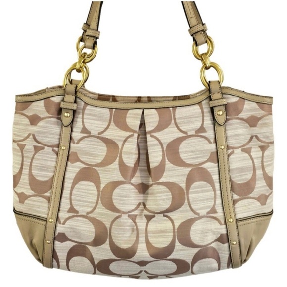 COACH Alexandra Signature C Gorgeous Canvas Cream and Tan Shoulder handbag. - Picture 9 of 16